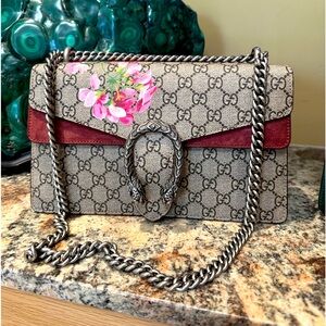 PRICE DROP!!!!!!!!!!GUCCI DIONYSUS LARGE GG BLOOMS SUPREME SHOULDER BAG W/ CHAIN